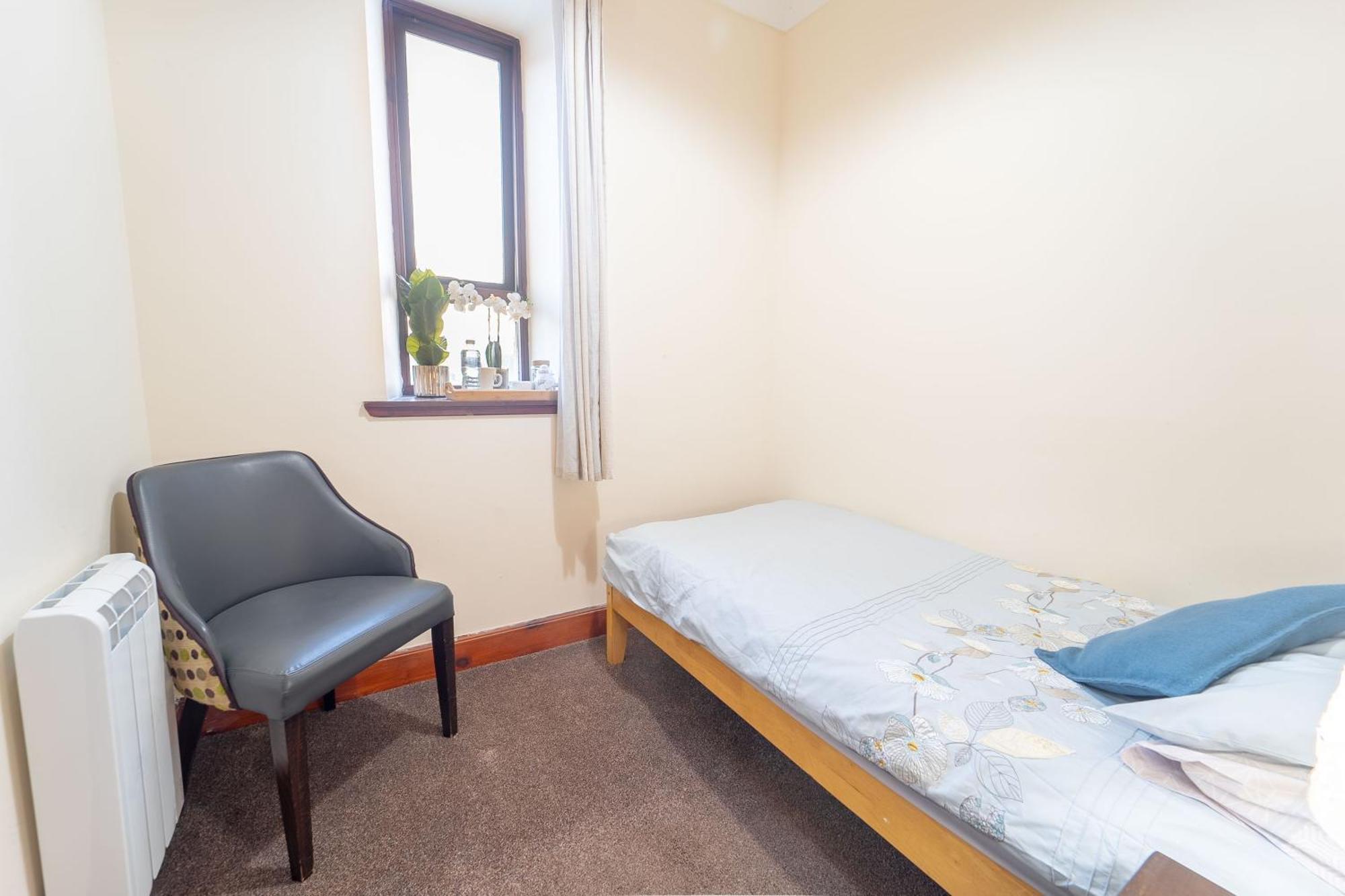 Prime Location Rooms In High Street Fort William Exterior foto